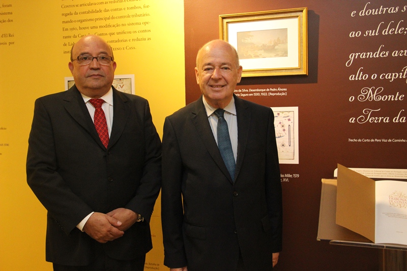 O chefe de gabinete da Presidência do TCEMG, Cristiano Alkmim, e o secretário Angelo Oswaldo (Foto: Karina Camargos Coutinho)